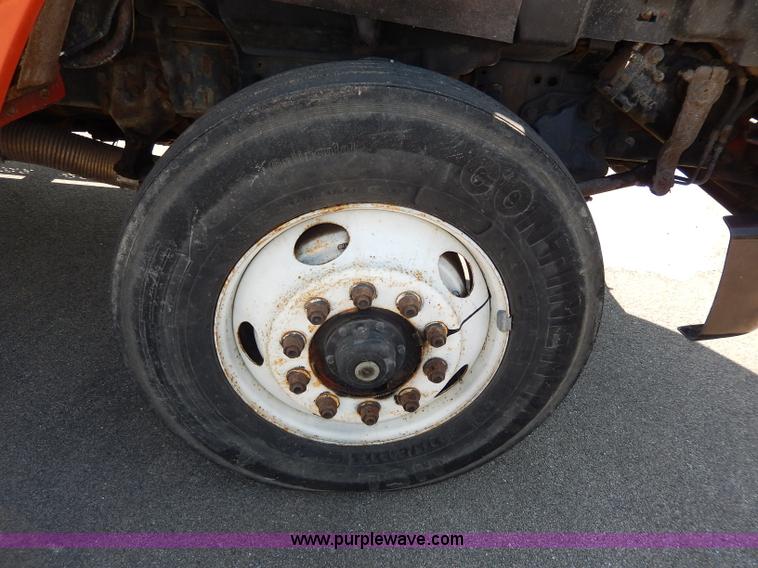 image for item H6945 1997 Ford LTS9000 semi truck