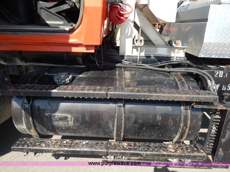 image for item H6945 1997 Ford LTS9000 semi truck