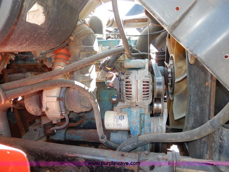 image for item H6946 1999 International 4900 dump truck