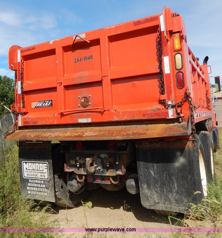 image for item H6950 1999 International 4900 dump truck