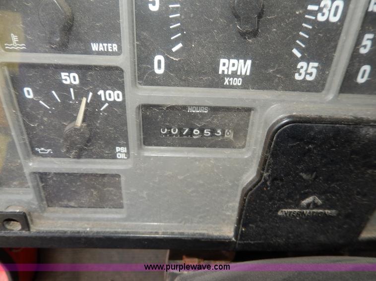 image for item H6950 1999 International 4900 dump truck