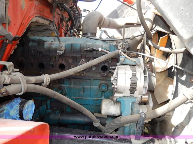 image for item H6950 1999 International 4900 dump truck