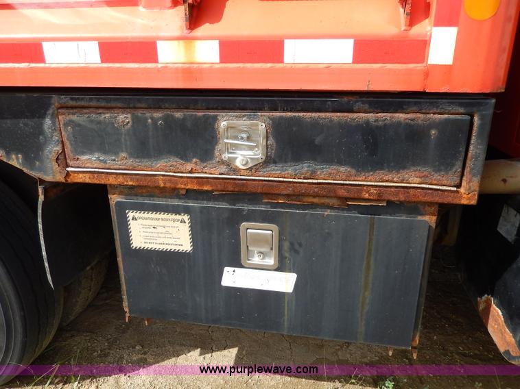 image for item H6950 1999 International 4900 dump truck