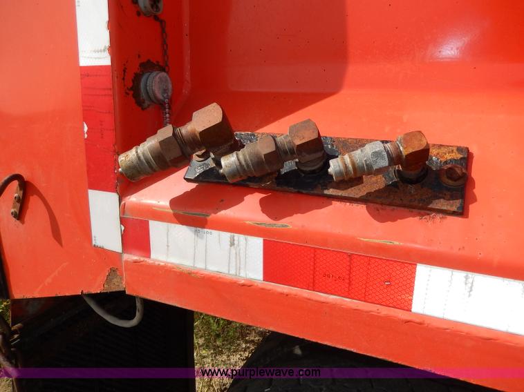 image for item H6950 1999 International 4900 dump truck