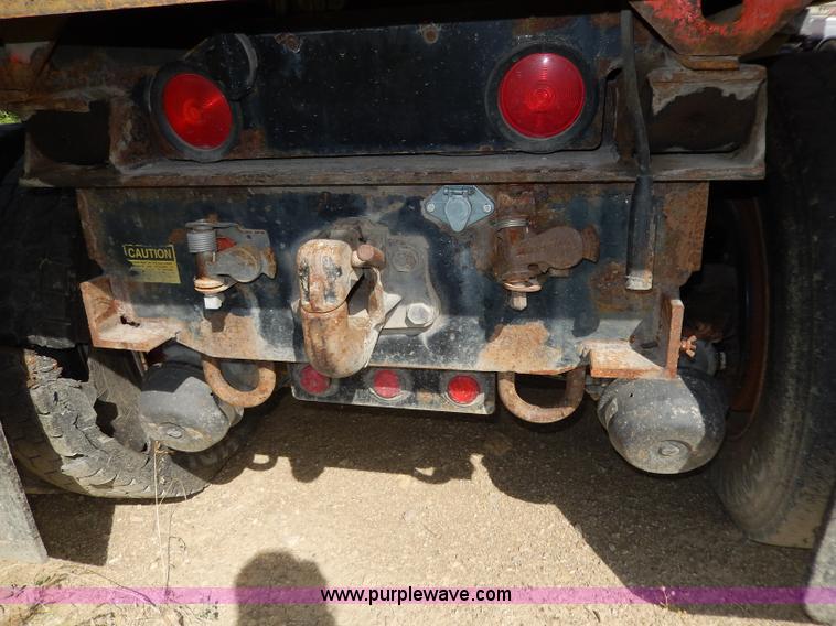 image for item H6950 1999 International 4900 dump truck