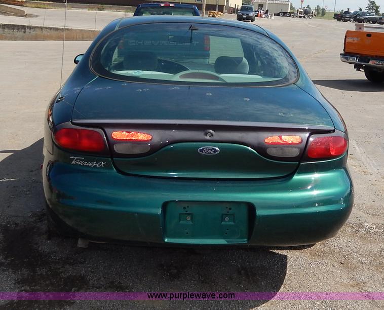 image for item H6951 1999 Ford Taurus LX