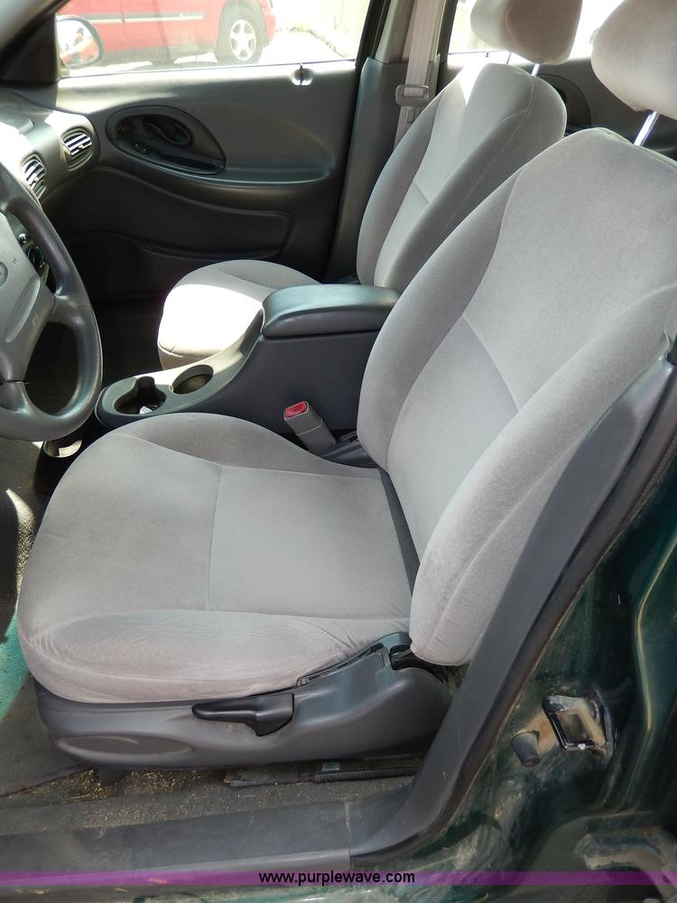 image for item H6951 1999 Ford Taurus LX