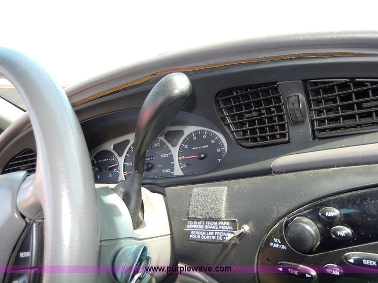 image for item H6951 1999 Ford Taurus LX