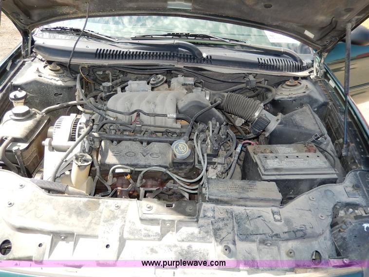 image for item H6951 1999 Ford Taurus LX