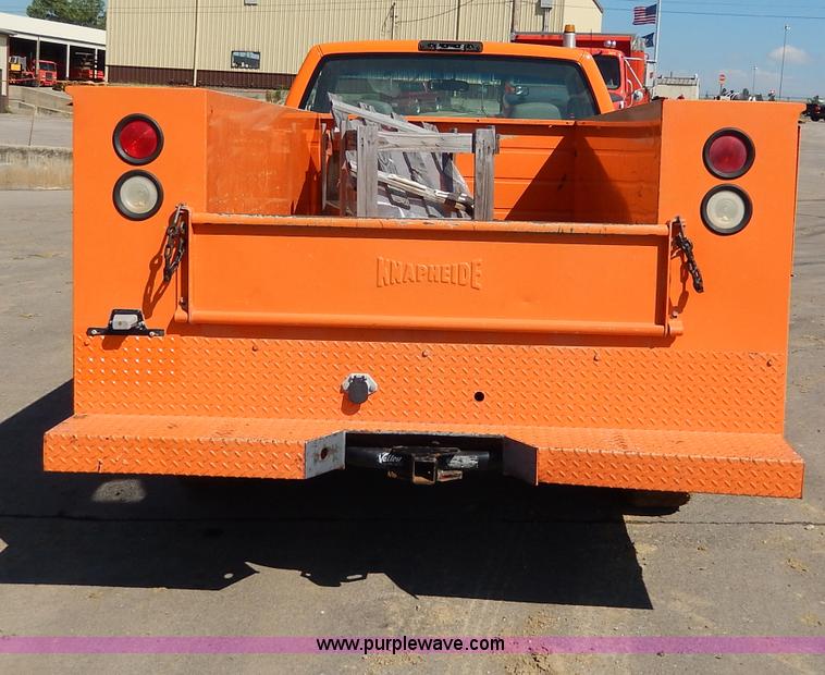 image for item H6953 1999 Chevrolet 2500 utility truck