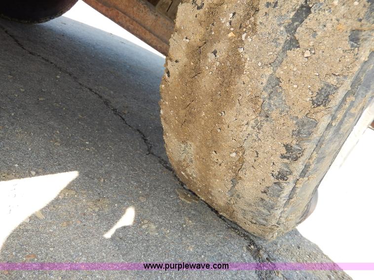 image for item H6953 1999 Chevrolet 2500 utility truck