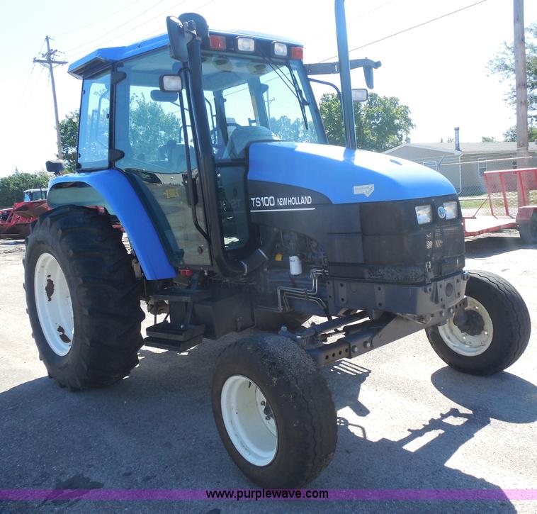 image for item I1366 2001 Ford TS100 tractor