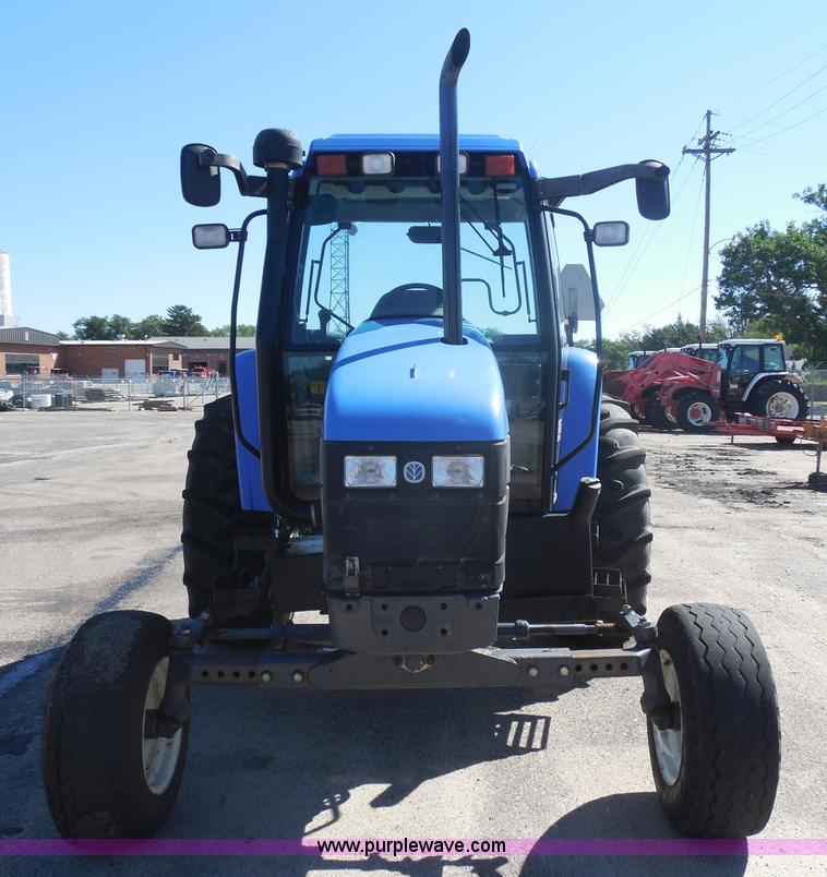 image for item I1366 2001 Ford TS100 tractor