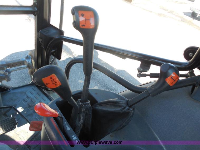 image for item I1366 2001 Ford TS100 tractor