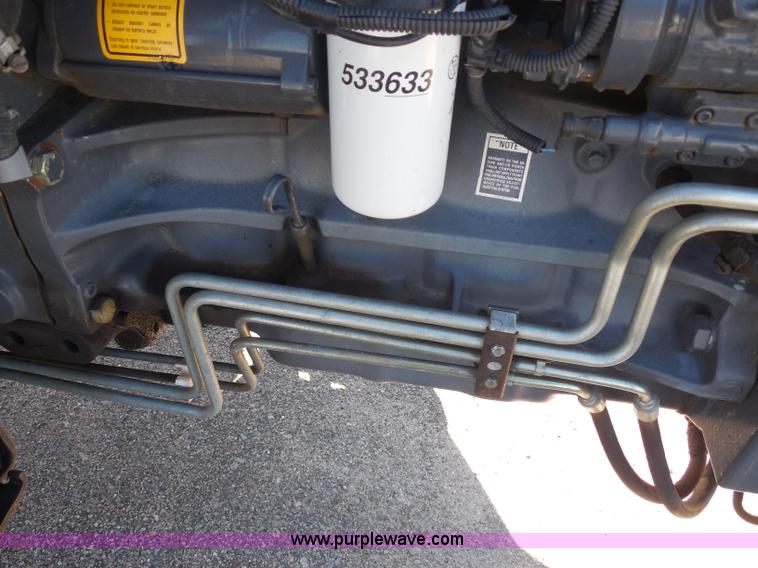 image for item I1366 2001 Ford TS100 tractor