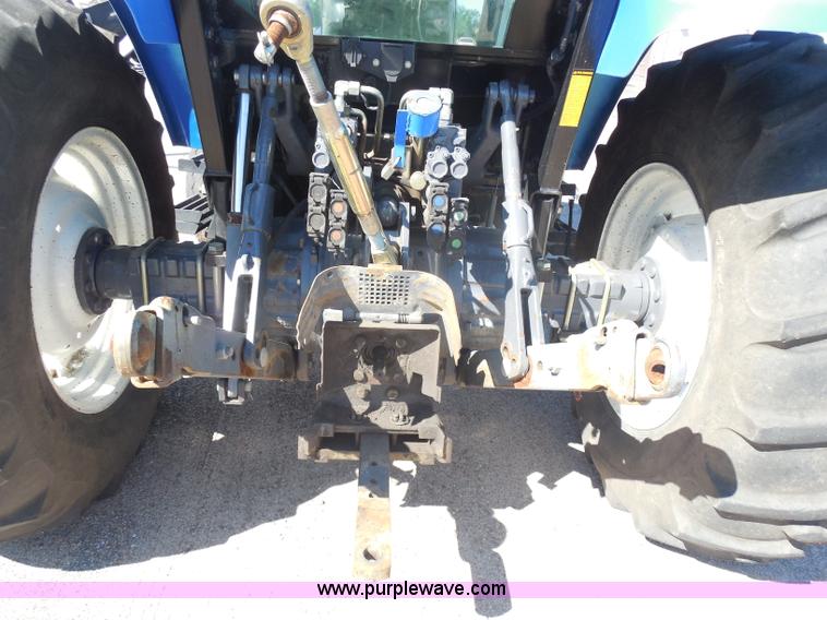 image for item I1366 2001 Ford TS100 tractor