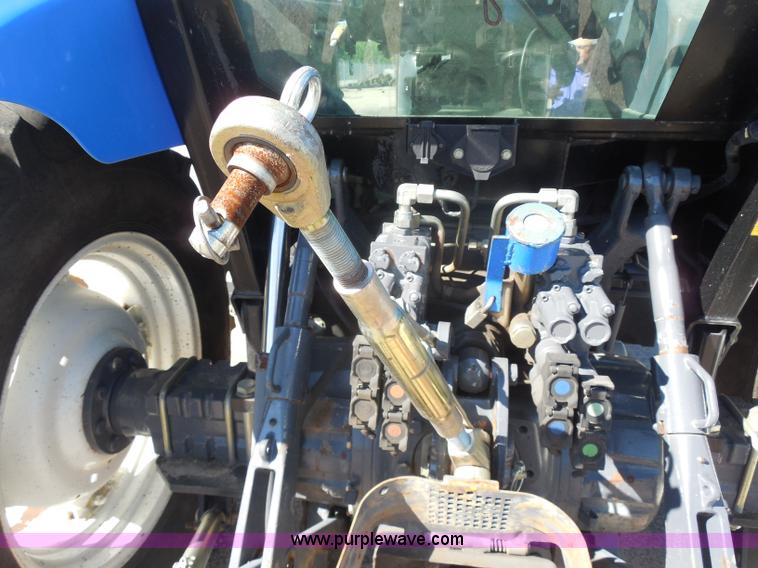 image for item I1366 2001 Ford TS100 tractor