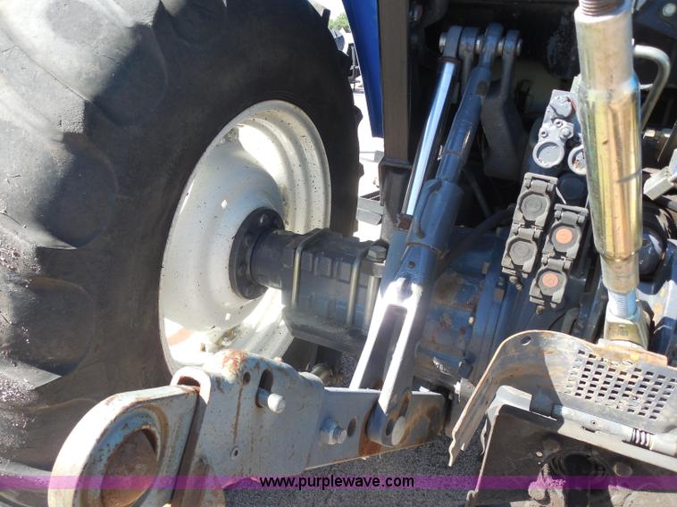 image for item I1366 2001 Ford TS100 tractor