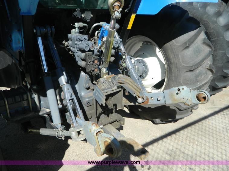 image for item I1366 2001 Ford TS100 tractor