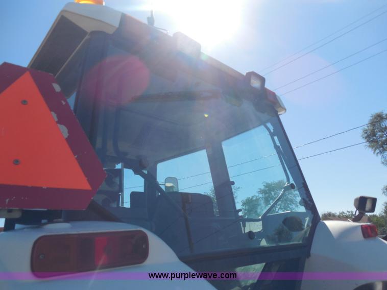 image for item I1367 1998 Ford 7740SL tractor