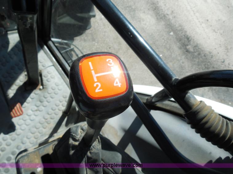 image for item I1367 1998 Ford 7740SL tractor