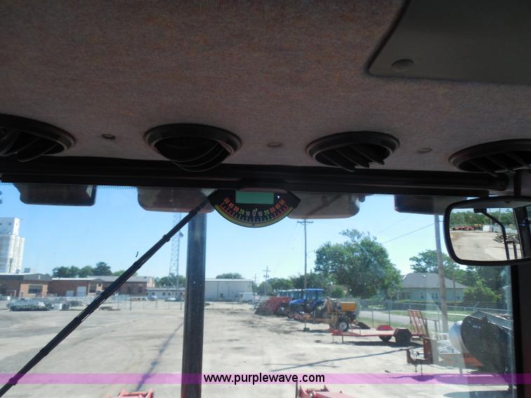 image for item I1367 1998 Ford 7740SL tractor