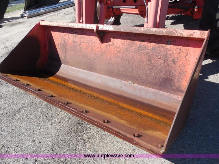 image for item I1367 1998 Ford 7740SL tractor