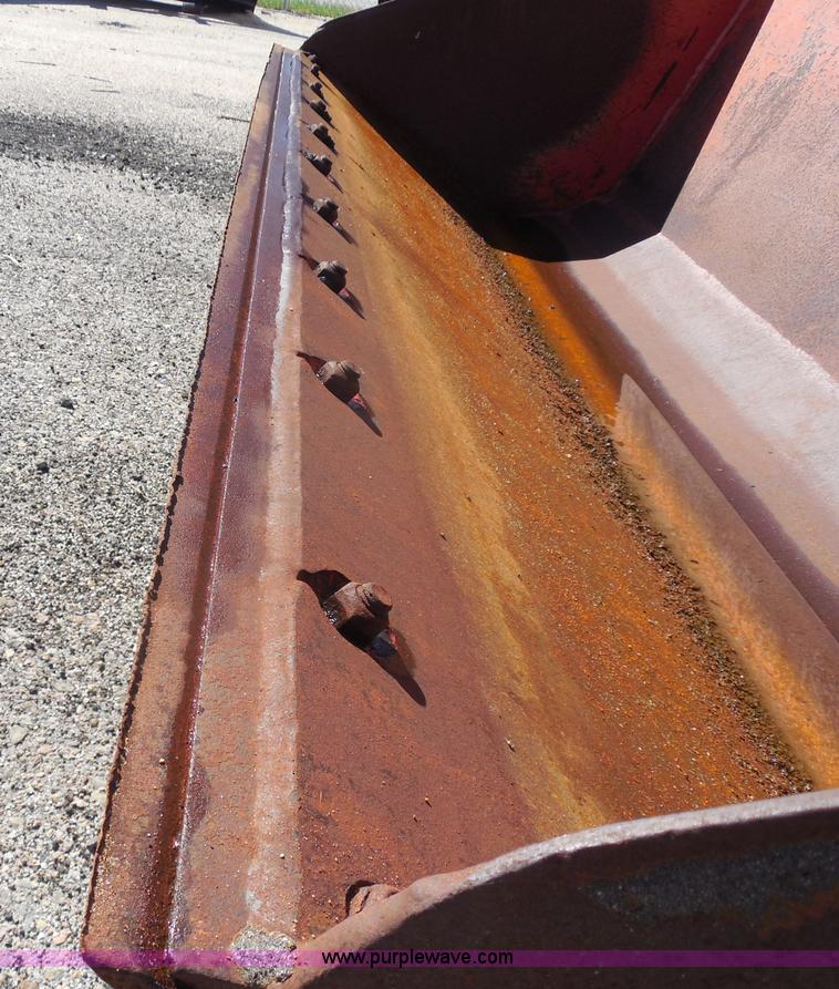 image for item I1367 1998 Ford 7740SL tractor