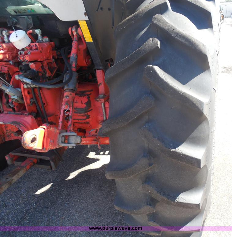 image for item I1367 1998 Ford 7740SL tractor