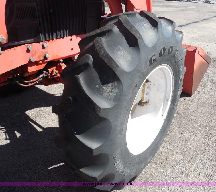 image for item I1367 1998 Ford 7740SL tractor