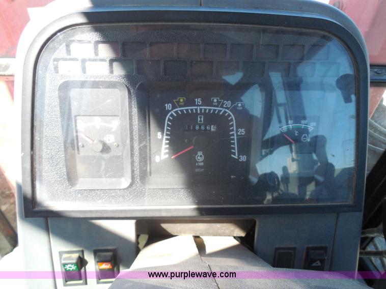 image for item I1368 1998 Ford 7740SL MFWD tractor