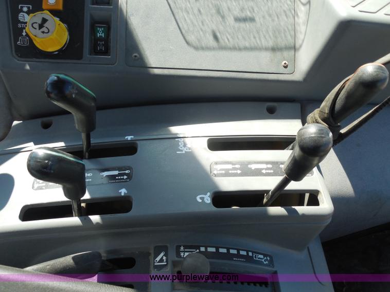 image for item I1369 1998 Ford 7740SL MFWD tractor