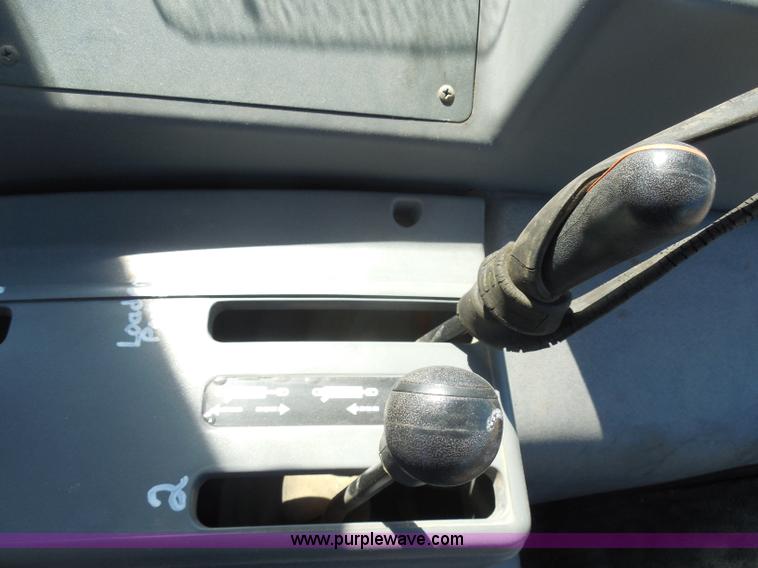 image for item I1369 1998 Ford 7740SL MFWD tractor