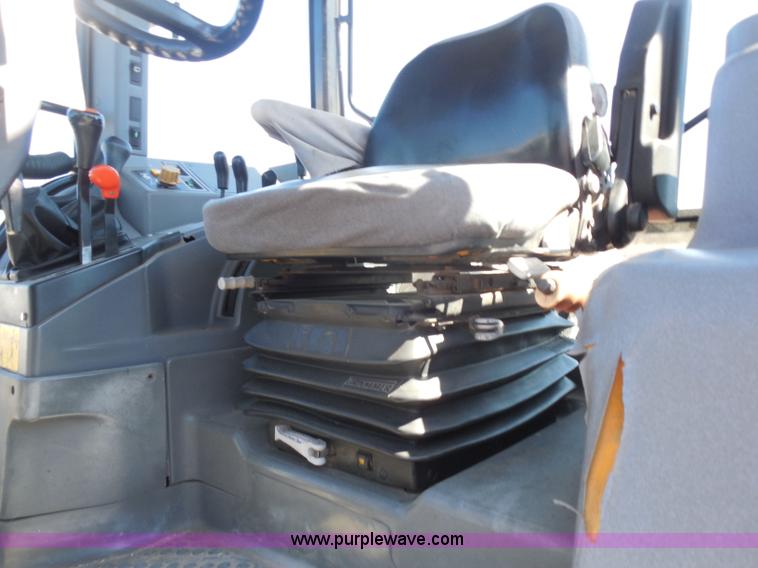 image for item I1370 1998 Ford 7740SL MFWD tractor