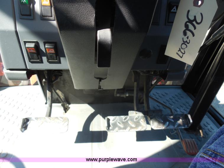 image for item I1370 1998 Ford 7740SL MFWD tractor