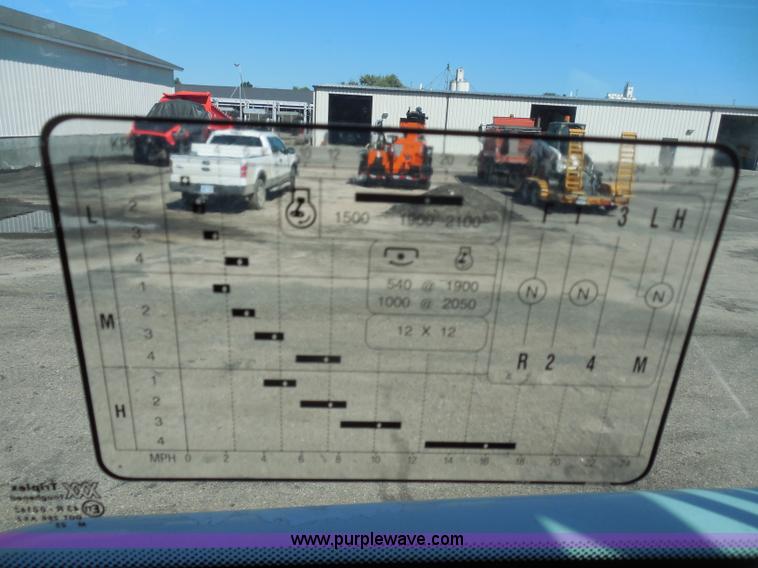 image for item I1370 1998 Ford 7740SL MFWD tractor