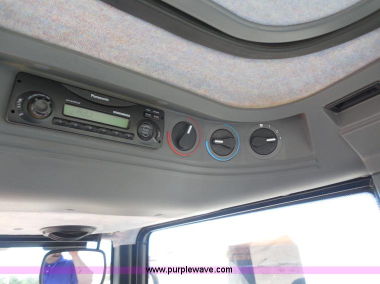 image for item I1370 1998 Ford 7740SL MFWD tractor