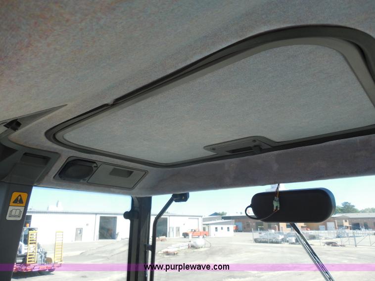 image for item I1370 1998 Ford 7740SL MFWD tractor