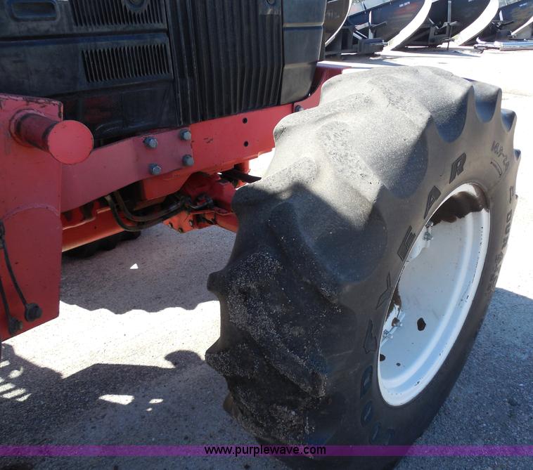 image for item I1370 1998 Ford 7740SL MFWD tractor