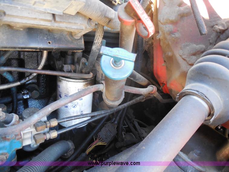 image for item I1373 1999 International 4900 dump truck