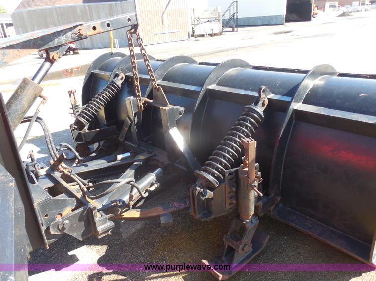 image for item I1373 1999 International 4900 dump truck