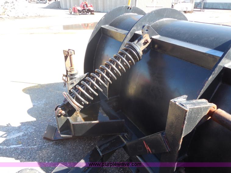 image for item I1373 1999 International 4900 dump truck