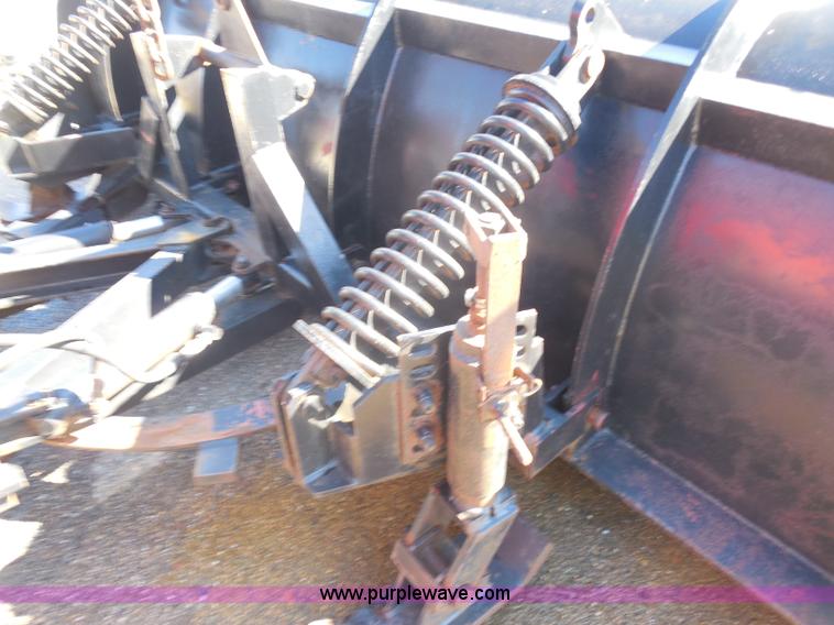 image for item I1373 1999 International 4900 dump truck