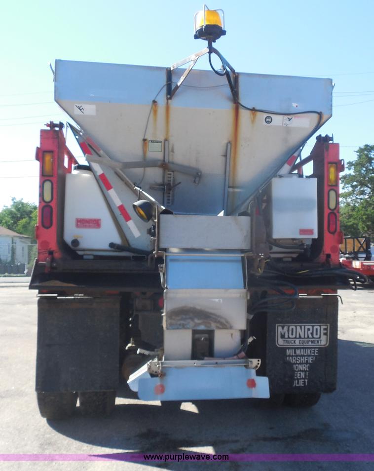 image for item I1374 1999 International 4900 dump truck