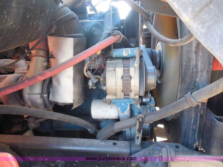 image for item I1374 1999 International 4900 dump truck