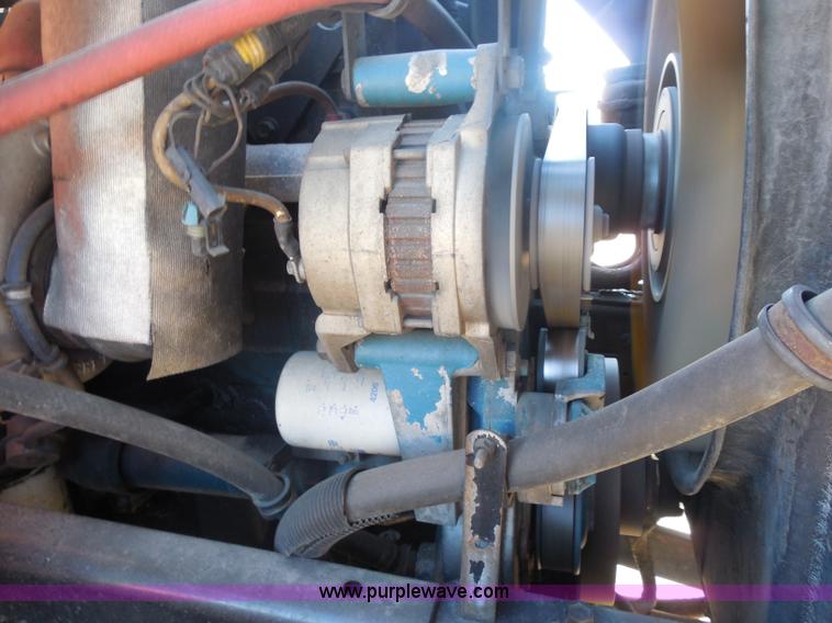 image for item I1374 1999 International 4900 dump truck