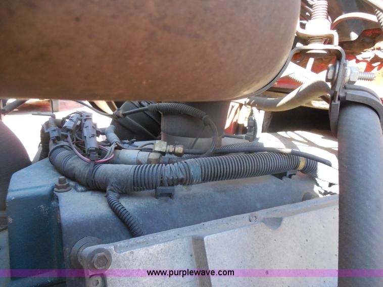 image for item I1374 1999 International 4900 dump truck