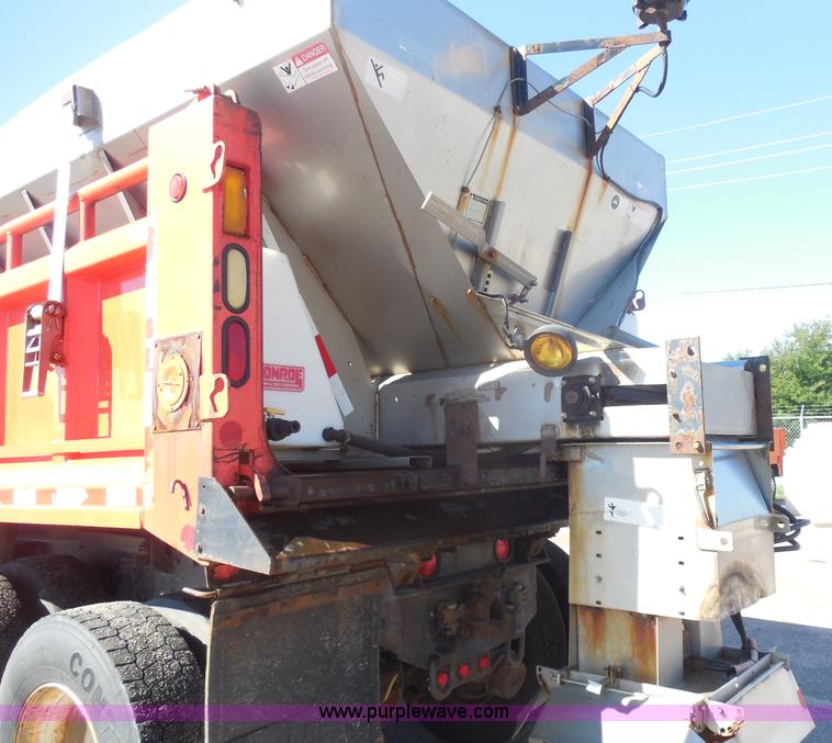 image for item I1374 1999 International 4900 dump truck