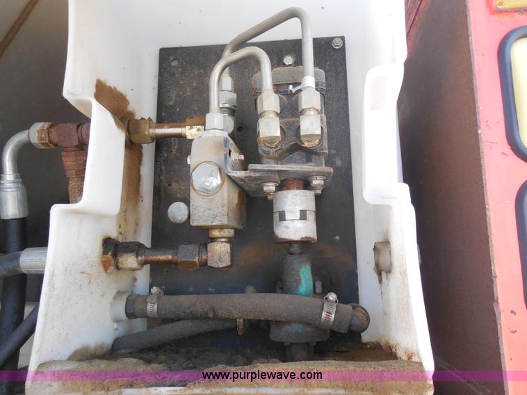 image for item I1374 1999 International 4900 dump truck