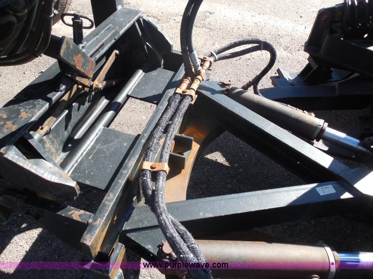 image for item I1374 1999 International 4900 dump truck